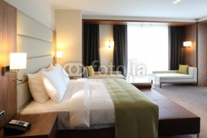 Hotel_room.jpg